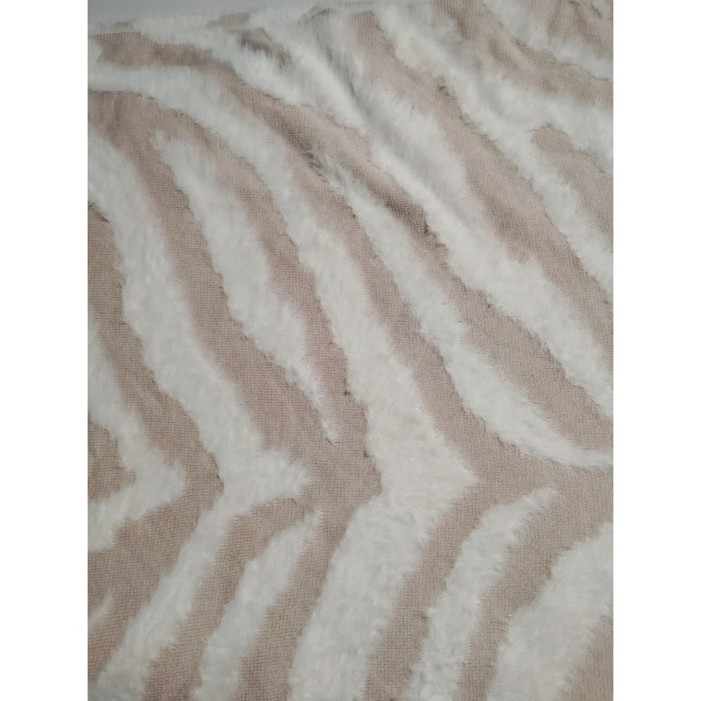 Soft Surroundings Zebra Faux Fur Knit Throw Blanket Cream Beige 50x70 68881‎